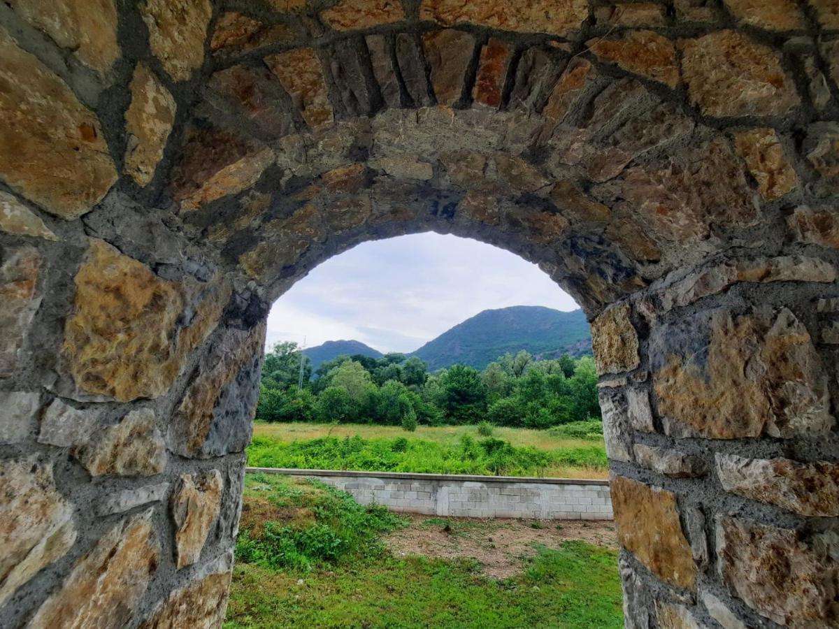Orahovo Stone Vilas Вирпазар Экстерьер фото